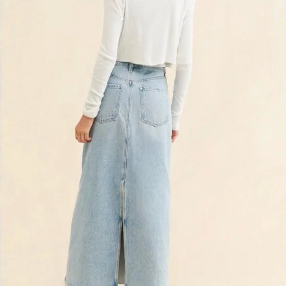AGOLDE Denim Raw-edge Skirt, Size 25, color washed light blue - Picture 3 of 7